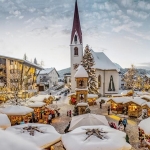 Seefeld dorpsplein in Kerstsfeer